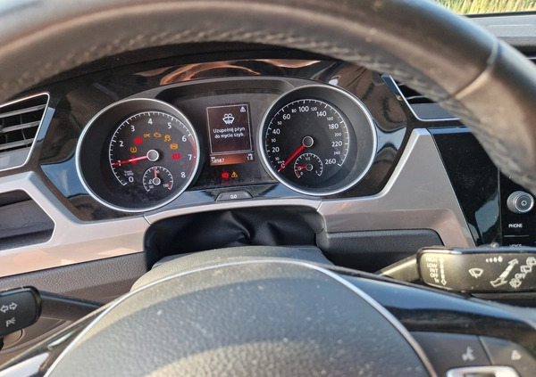 Volkswagen Touran cena 75900 przebieg: 59900, rok produkcji 2019 z Kraków małe 497